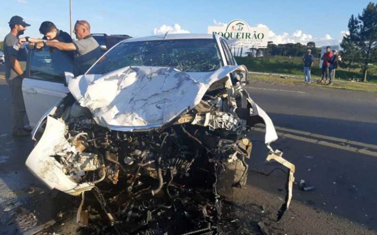 Deputado Júlio Garcia provoca acidente na 282, em Lages