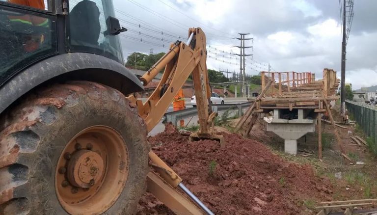 Obras para instalação de passarela na Rodovia Antônio Heil, em Itajaí, são adiadas