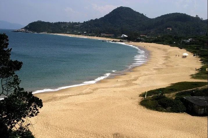 IMA volta a divulga relatórios de balneabilidade. BC tem 3 pontos impróprios.