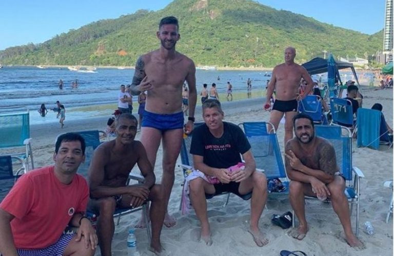 Romário curte fim de semana em Balneário Camboriú