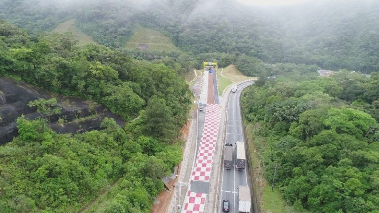 Área de escape na 376 evita tragédia de ônibus com 35 pessoas