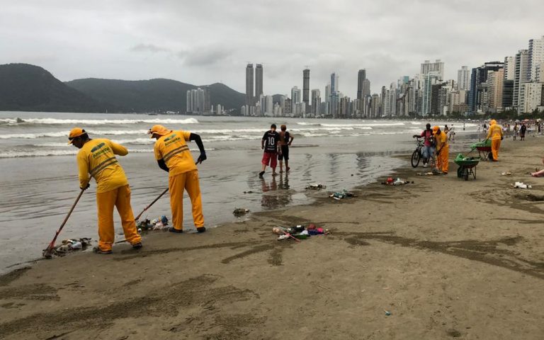 Equipes removeram 346 toneladas de resíduos após a virada em BC