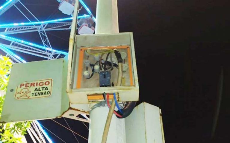 Celesc encontra “gato” de energia na roda-gigante de Florianópolis