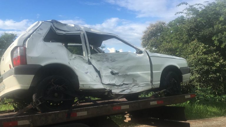 Motorista de Balneário se envolve em acidente no oeste. Passageiro morreu.