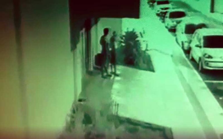 Noiado agride fiscal da prefeitura de 70 anos, por um cigarro e 1 real
