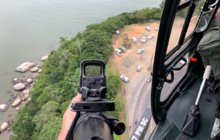 Perseguição da PM termina na Interpraias com dois presos