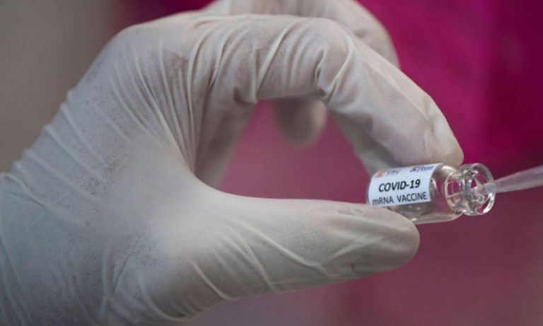 Universidade de Oxford testará vacina anticovid no Brasil neste mês
