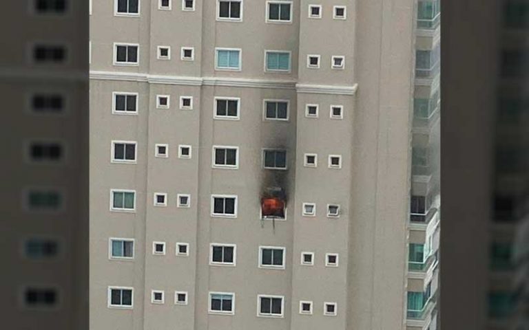 Incêndio atinge apartamento no Centro de Balneário Camboriú