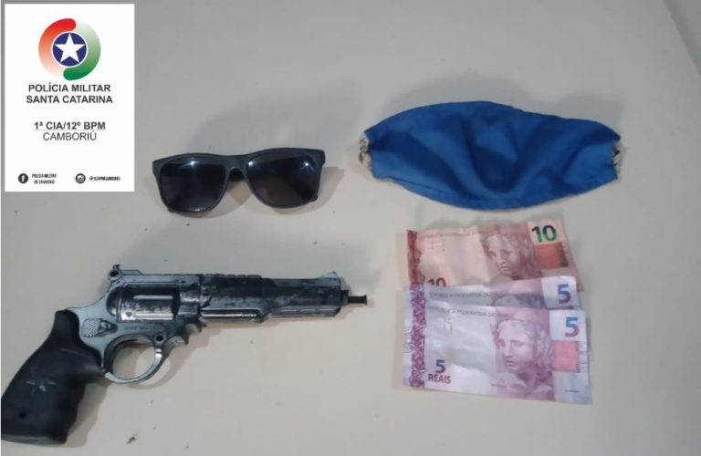 Homem é preso após assaltar loja de cosméticos em Camboriú