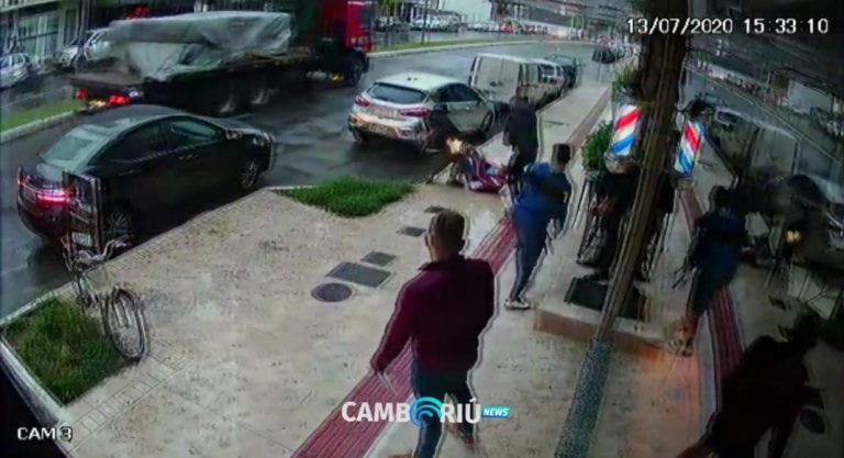 Homem armado é morto por policial à paisana na 3ª Avenida
