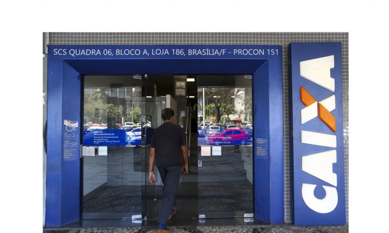 Caixa paga abono salarial a 1,1 milhão de trabalhadores nesta segunda-feira (17)