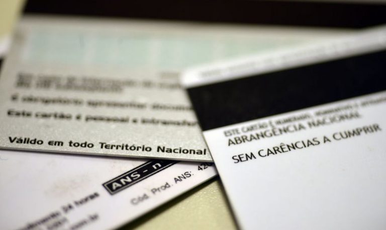 Planos de saúde devem cobrir exames para detecção do novo coronavírus