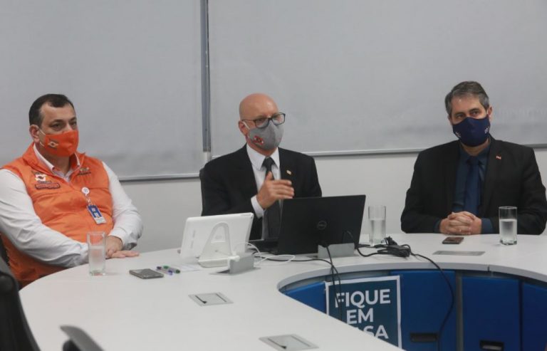 Governo apresenta plano para retorno das atividades presenciais em escolas