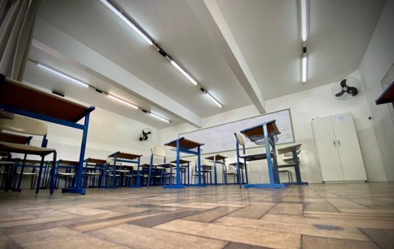 Justiça decide pela volta das aulas presenciais nas escolas particulares de SC