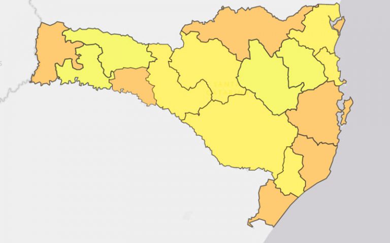 Balneário Camboriú e região descem para o nível amarelo na Matriz de Risco
