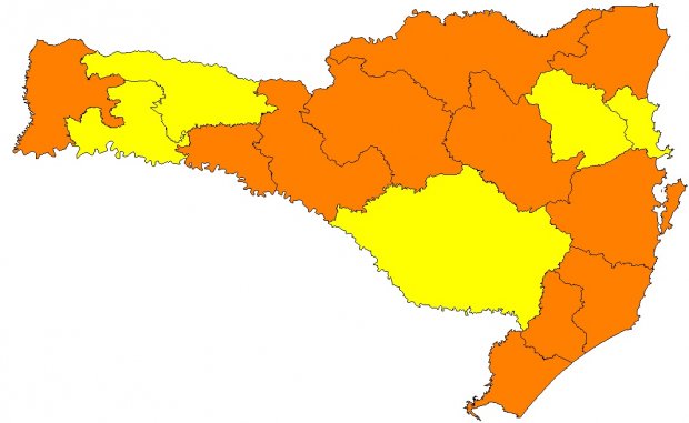 Balneário e região passam de grave para alto na matriz de risco para covid