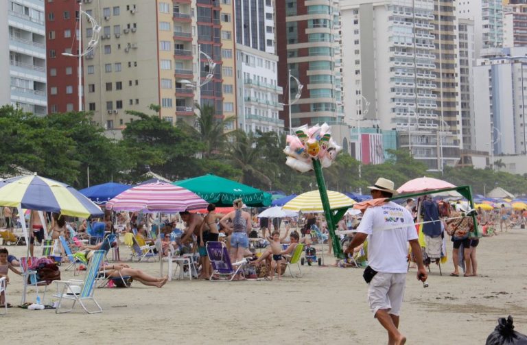 Credenciamento de vendedores ambulantes termina nesta sexta-feira (29)