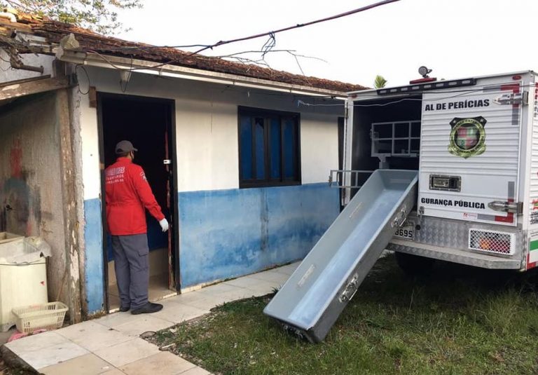 Garota de Programa morre após queda em banheiro durante programa