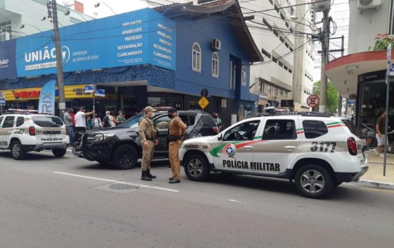 Operação da PM do Paraná e Santa Catarina prende traficante procurado pela justiça