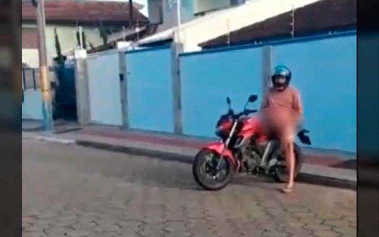 Homem que se masturbava rua de moto é preso em Navegantes