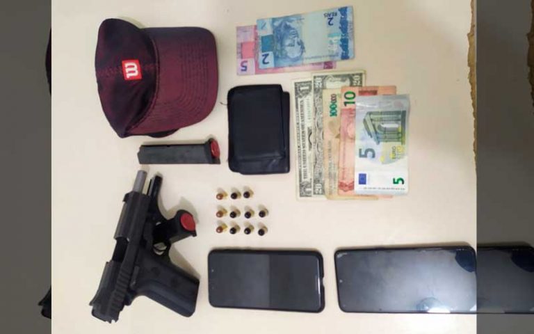 PM prende dois por furto e porte ilegal de arma em Itapema