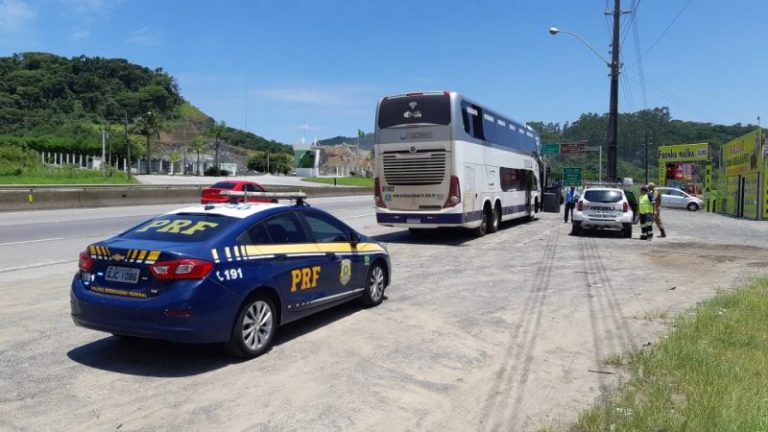 Homem é detido por assédio, dentro de ônibus, na BR-101