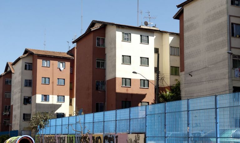 Sancionada a lei do programa Casa Verde e Amarela