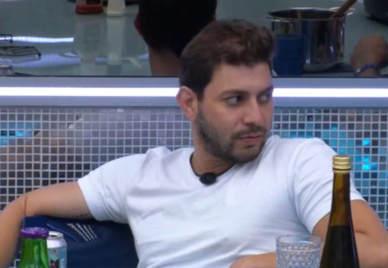 Participante do BBB21 diz que não está sentindo gosto e acende alerta