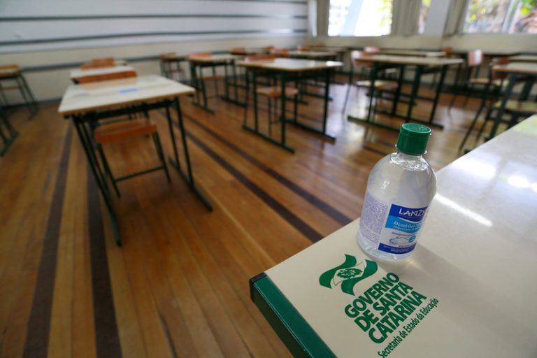 Sindicato dos professores Estaduais opta pela suspensão da greve