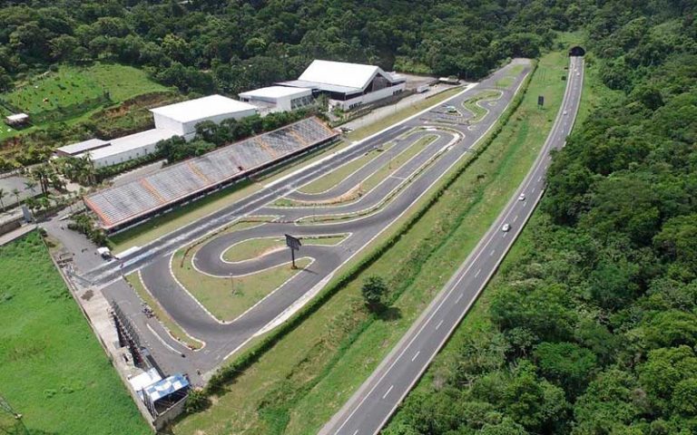 SpeedWay é multado e interditado por desrespeitar regras de combate à Covid-19