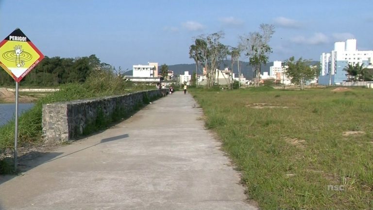 Jovem de 20 anos morre afogado no Parque Linear em Camboriú