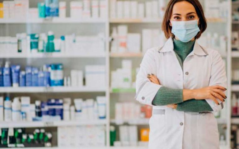 Saúde de Camboriú contrata médicos e farmacêuticos