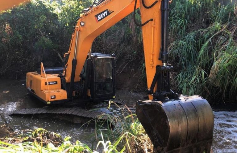 Iniciada a obra de limpeza e dragagem do Rio das Ostras