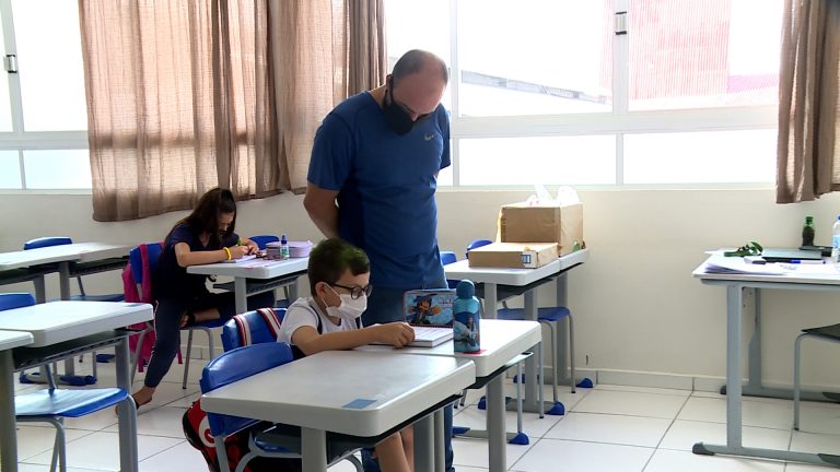 Menos de 10% dos profissionais da Educação aderem à greve em Itajaí