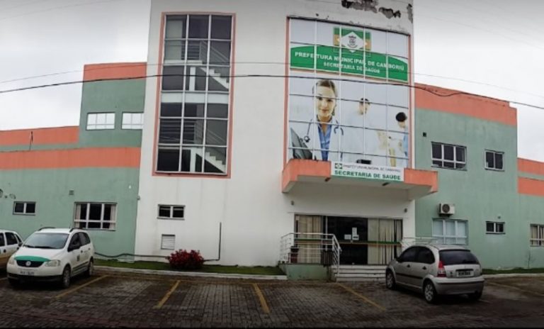 ​Moradora denuncia falta de remédio prescrito para sintomas de covid-19 em Camboriú