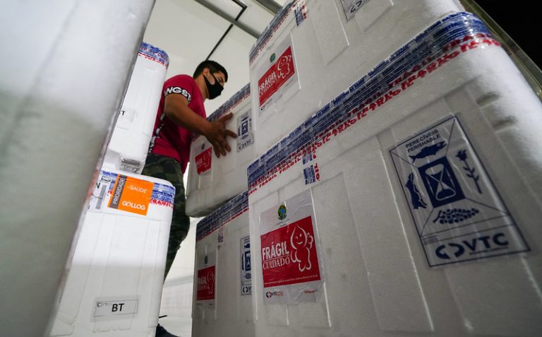 Estado recebe mais 229,2 mil doses de vacina