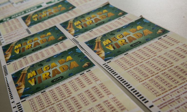 Prêmio de mais de R$ 541 milhões da Mega da Virada sai para 5 apostas