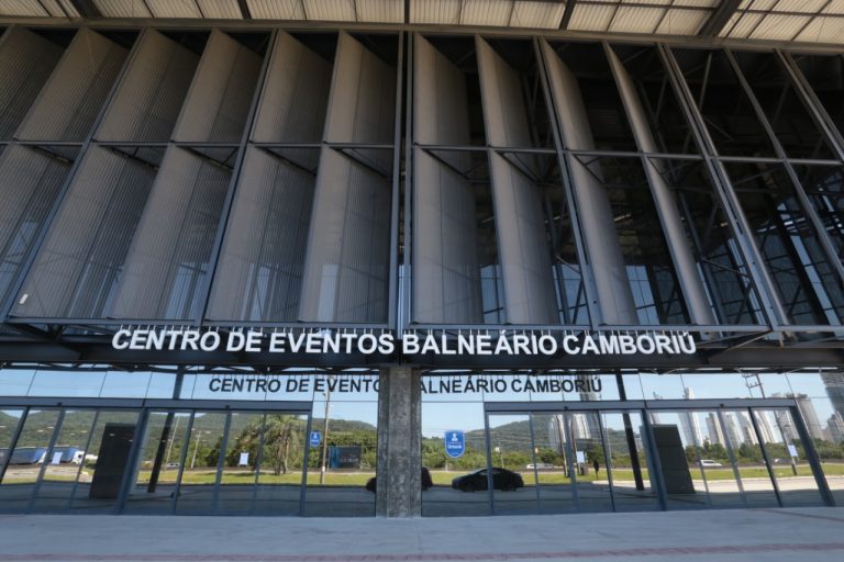 Sessão de abertura de envelopes de empresas interessadas na concessão do Centro de Eventos é amanhã