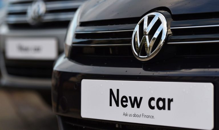 Volkswagen suspende produção em duas unidades por falta de insumos