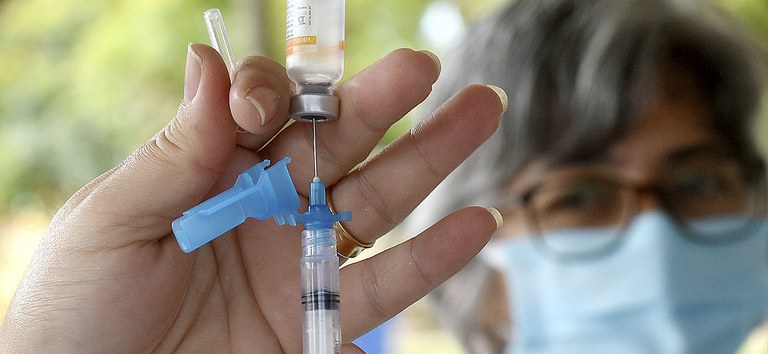 Governo ultrapassa a marca de 100 milhões de doses distribuídas de vacinas covid-19