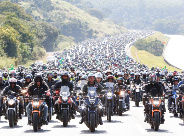 MP-SP abre inquérito contra organizadores de “motociata”