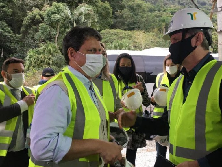 Ministro de Infraestrutura descarta obras paradas e anuncia investimentos em SC