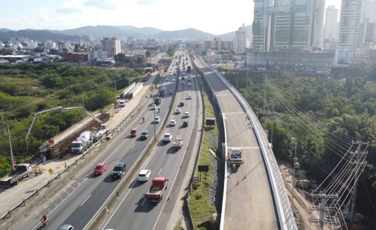 Ponte da marginal leste será aberta para trânsito hoje