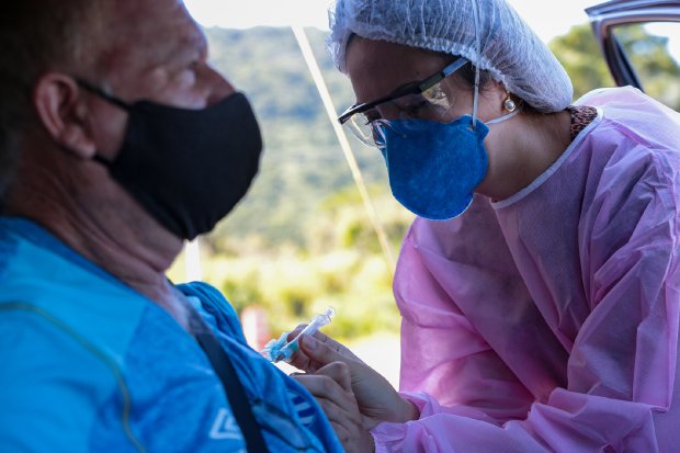 50 mil pessoas já tomaram a 1ª dose da Vacina em Balneário Camboriú