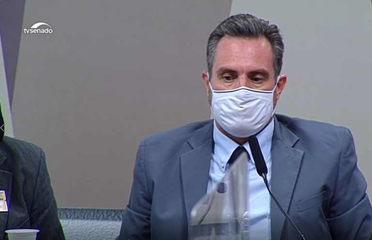Vendedor de vacina afirma que Luis Miranda tentou negociar doses e exibe áudio