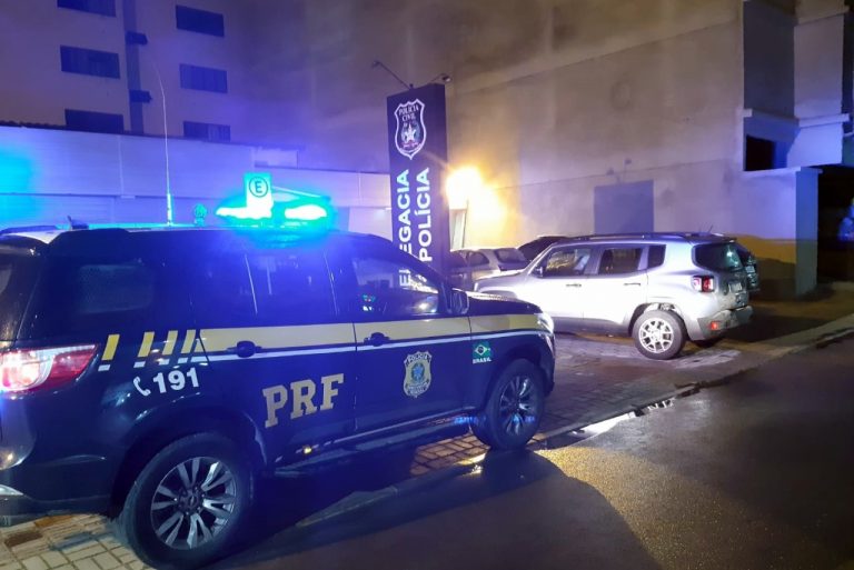 Chilenos envolvidos em roubo em Itajaí são presos na BR 101 em Itapema