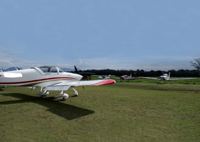 Brasileiros, boliviano e mexicano são presos ao tentar furtar avião em Guaramirim