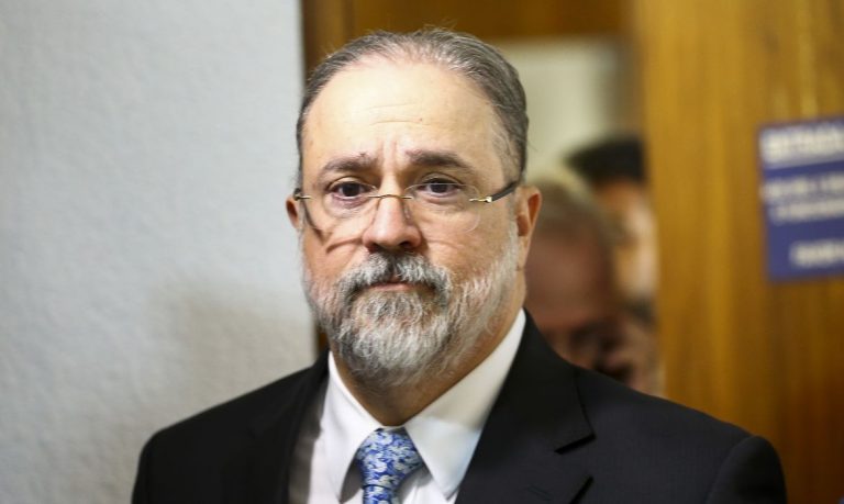 PGR afirma que se manifestou contra a prisão de Roberto Jefferson