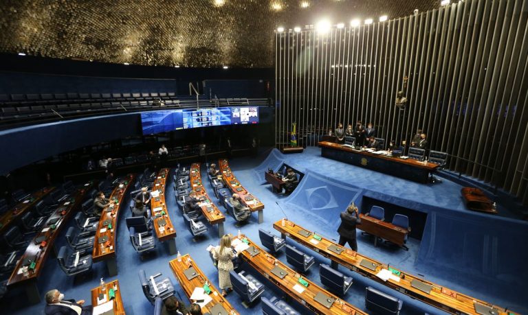 Pedido para criação da CPI do MEC é protocolado no Senado