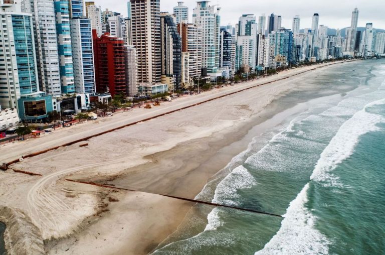 Alargamento da faixa de areia passa de 3 quilômetros